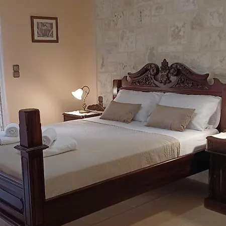 Comfy House With Mountain View Villa Iraklion