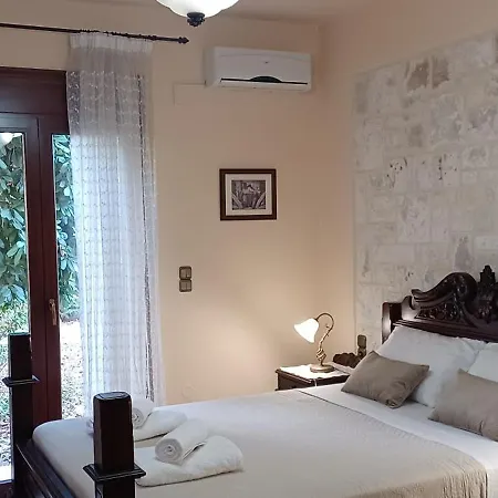 Comfy House With Mountain View Villa Iraklion
