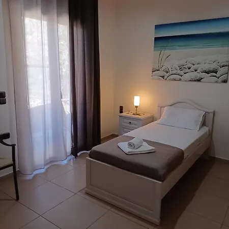 Comfy House With Mountain View * Iraklion