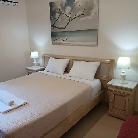 Comfy House With Mountain View 빌라